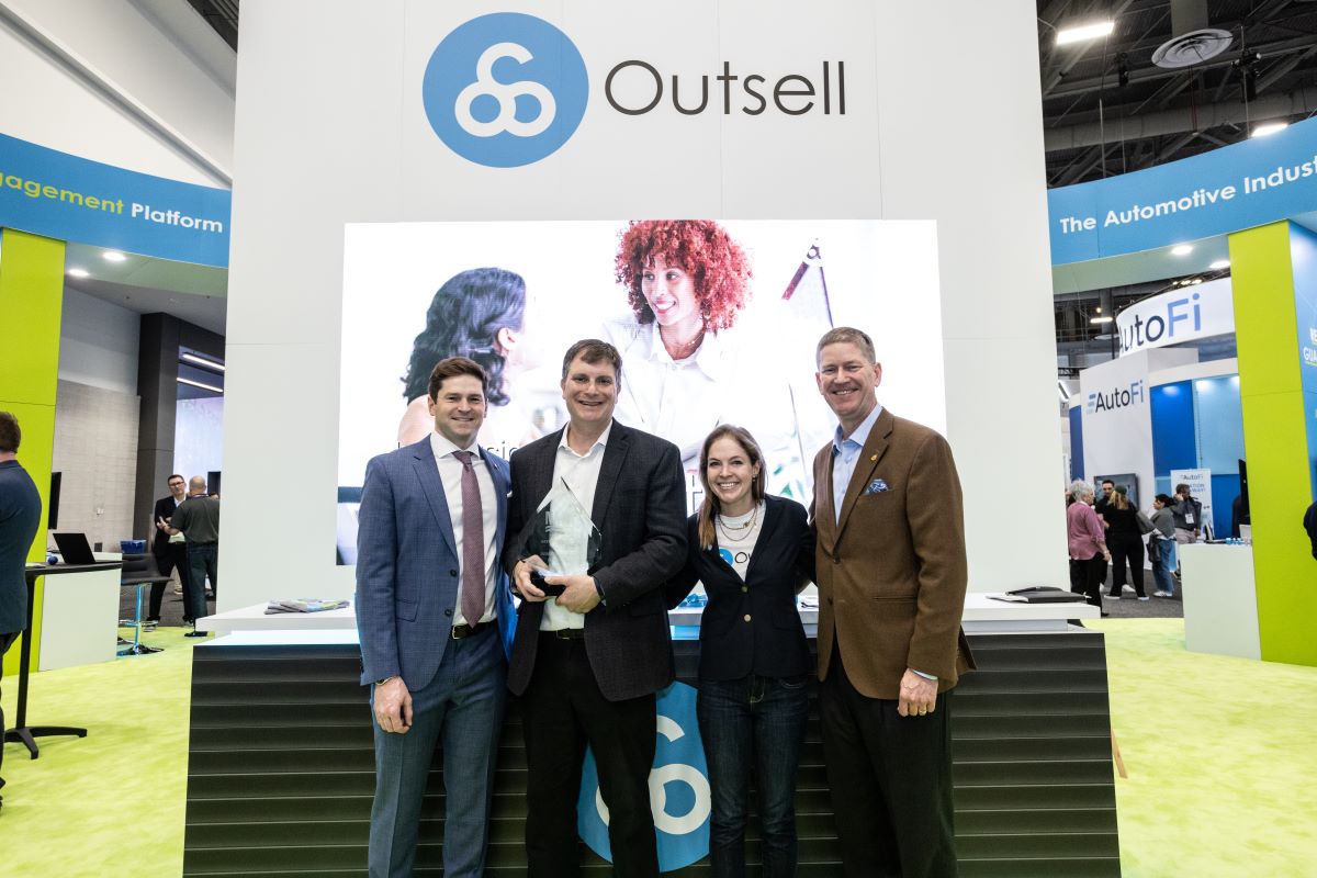 Outsell, Best Medium Island Booth